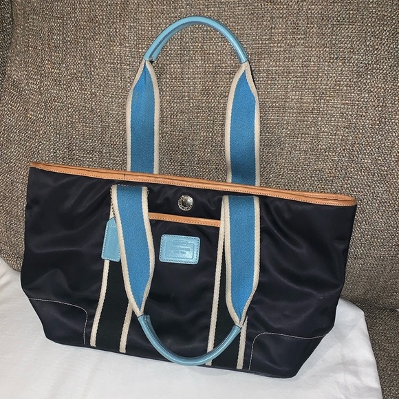 Gently Loved Coach Hampton Mini Tote.. Beautiful - Picture 1 of 12